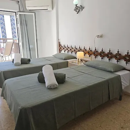 아파트 Paola V Comfort 100 M Away, Ideal Vacation